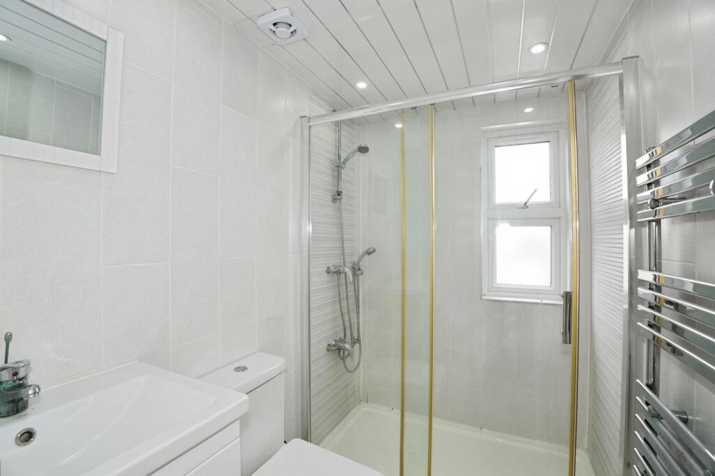 Second Floor Shower/WC