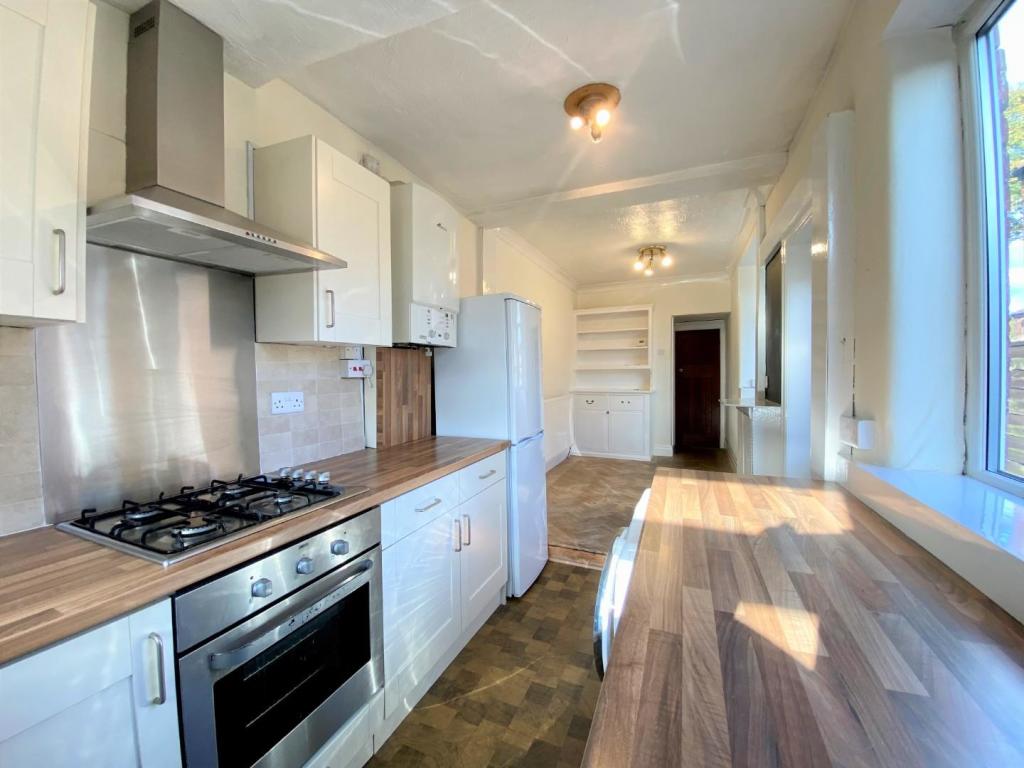 Breakfast Kitchen Aspect 2