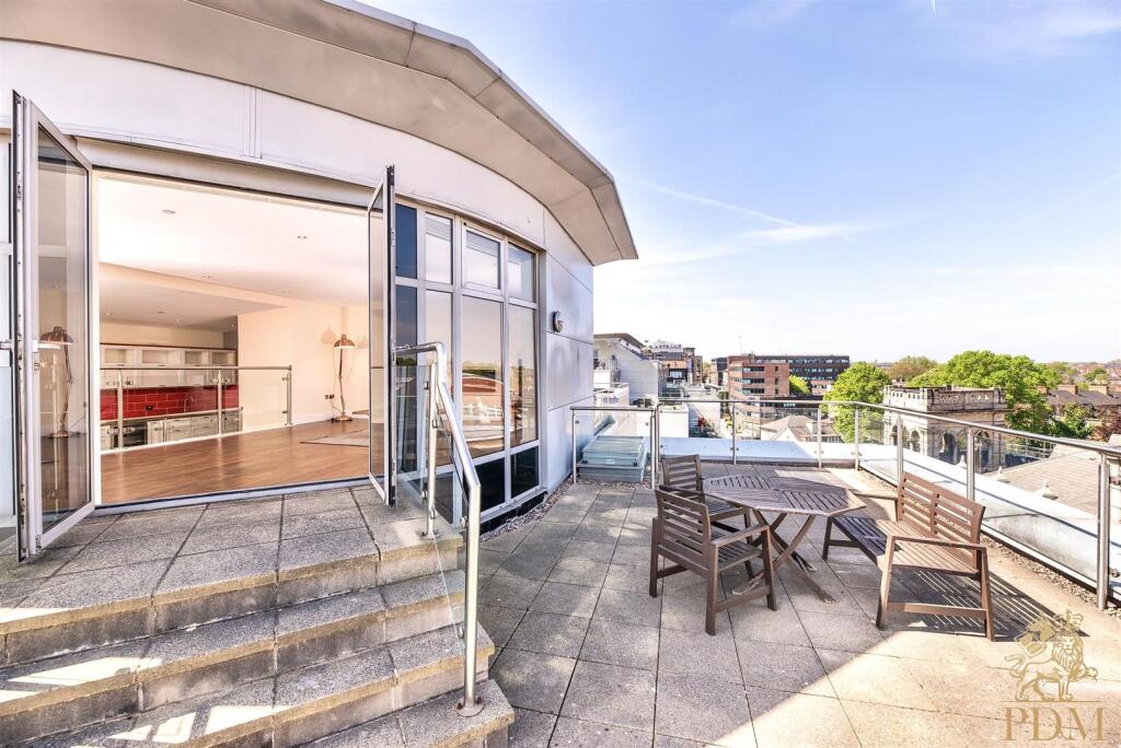 603 Hanley House Nottingham NG1 5GD