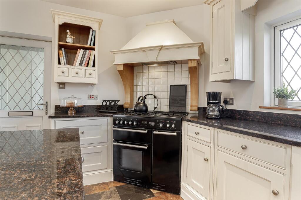 Dining Kitchen - D.jpg