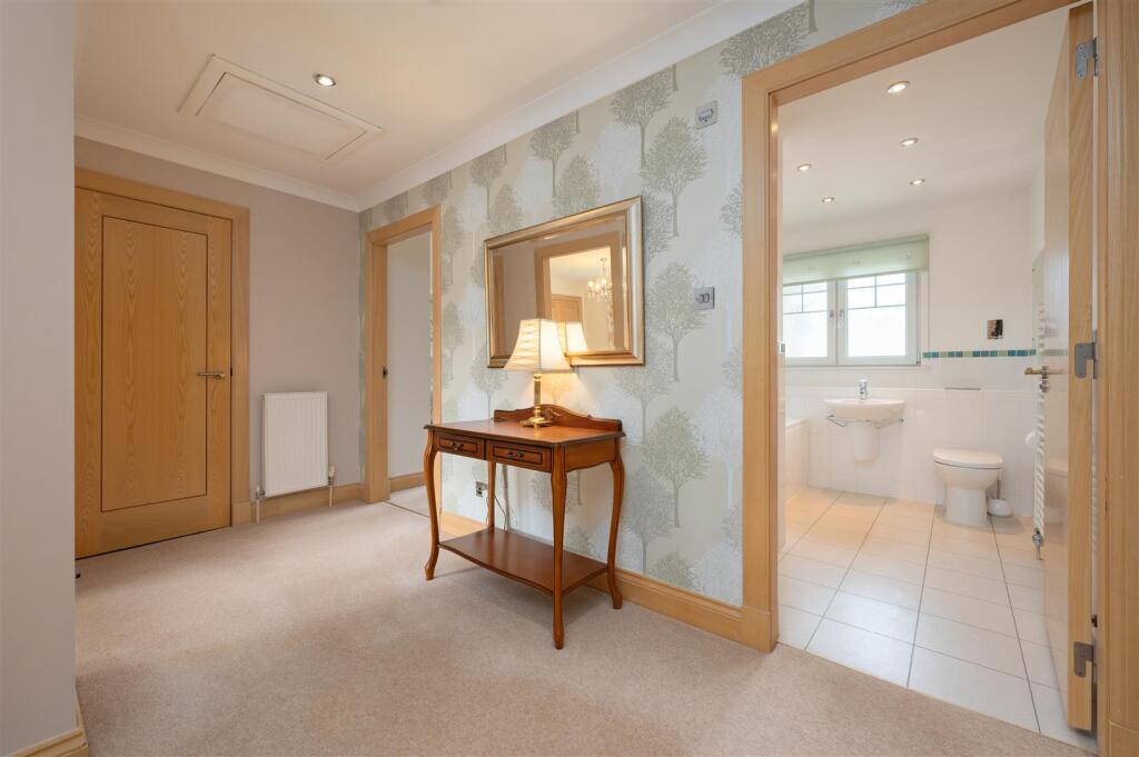 40ManorGardens025.JPG