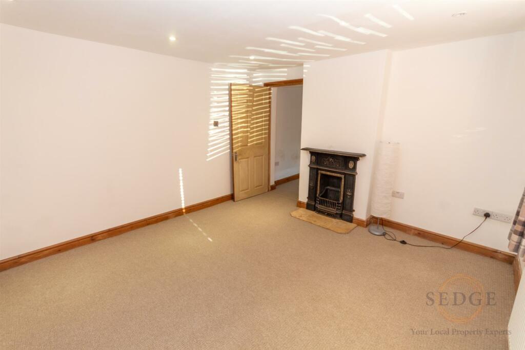 86 high street eye -04.jpg