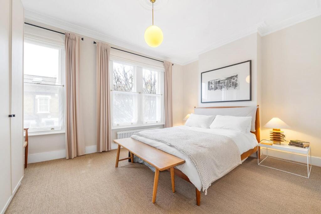 Prinicpal Bedroom (1).JPG