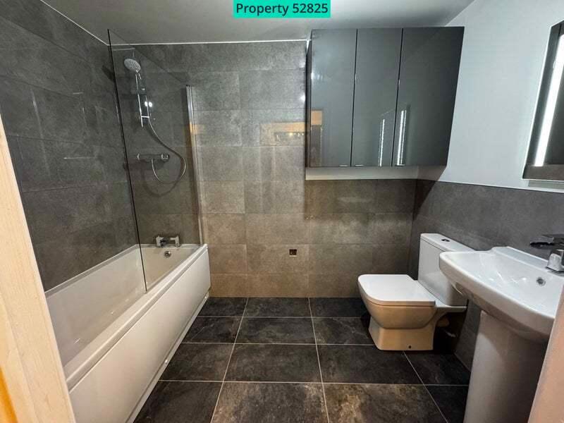 Modern bathroom full