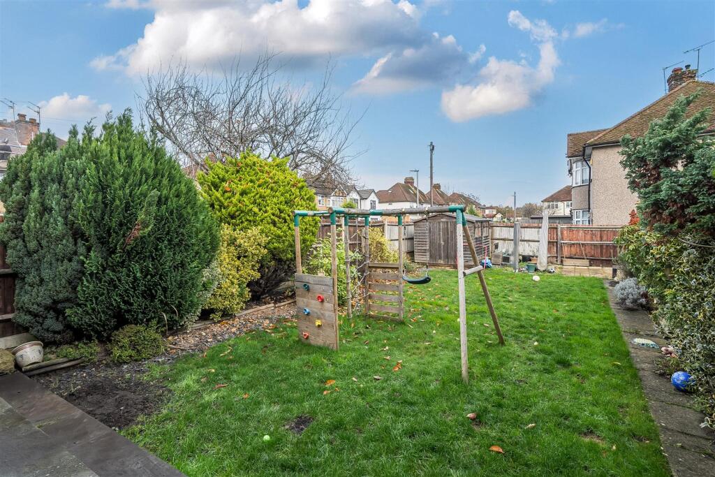 Malvern Way - Garden.jpg