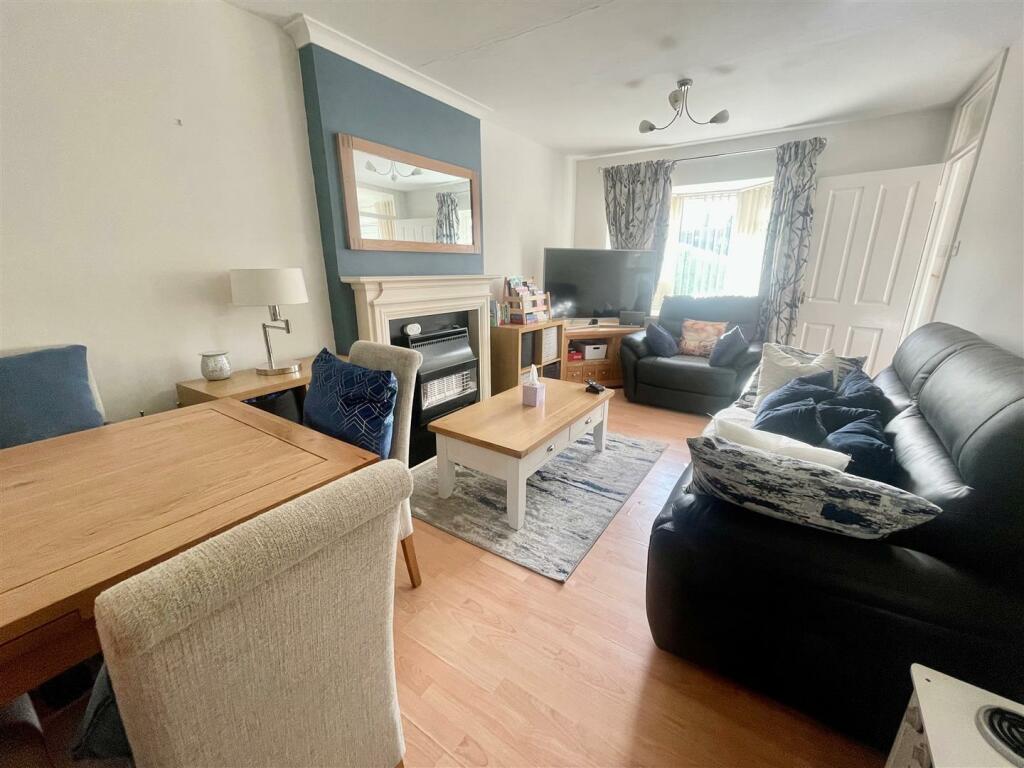 swallowfields living room.jpg