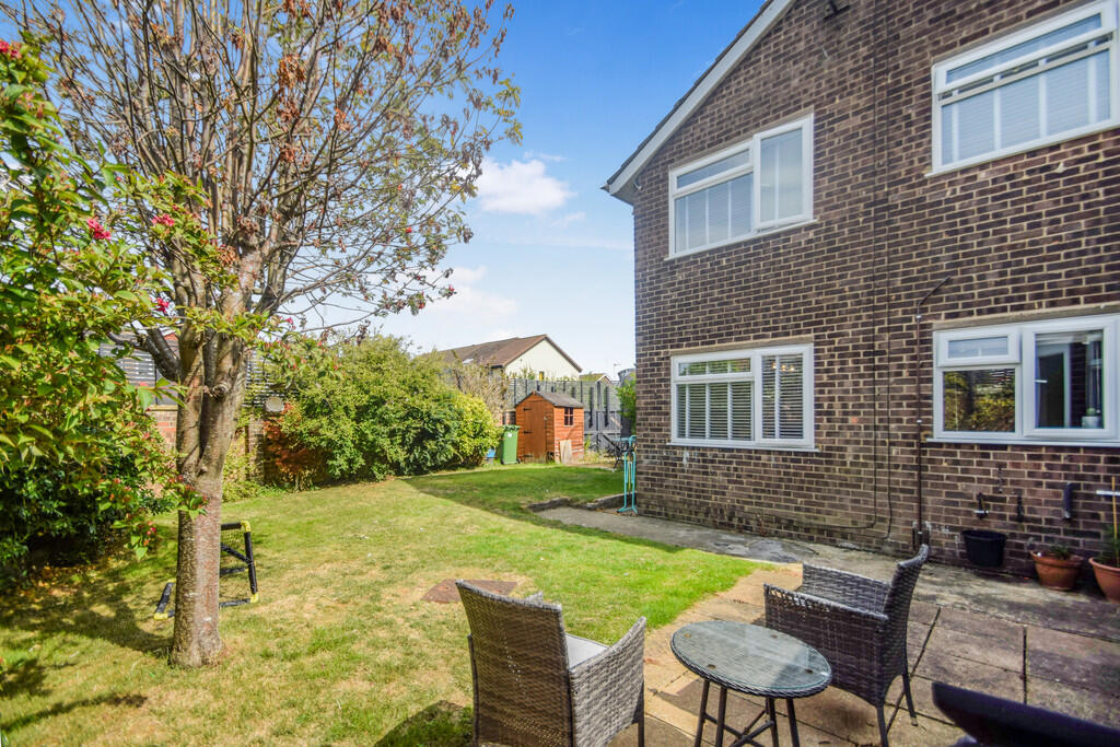 962483_2025081311...