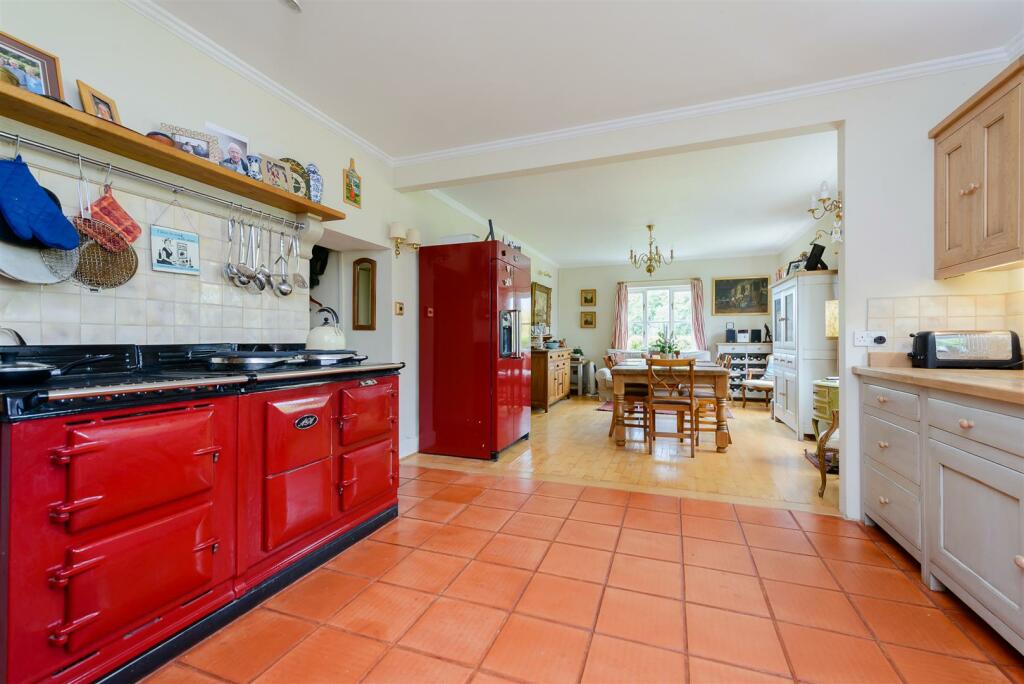8268900-interior05.jpg