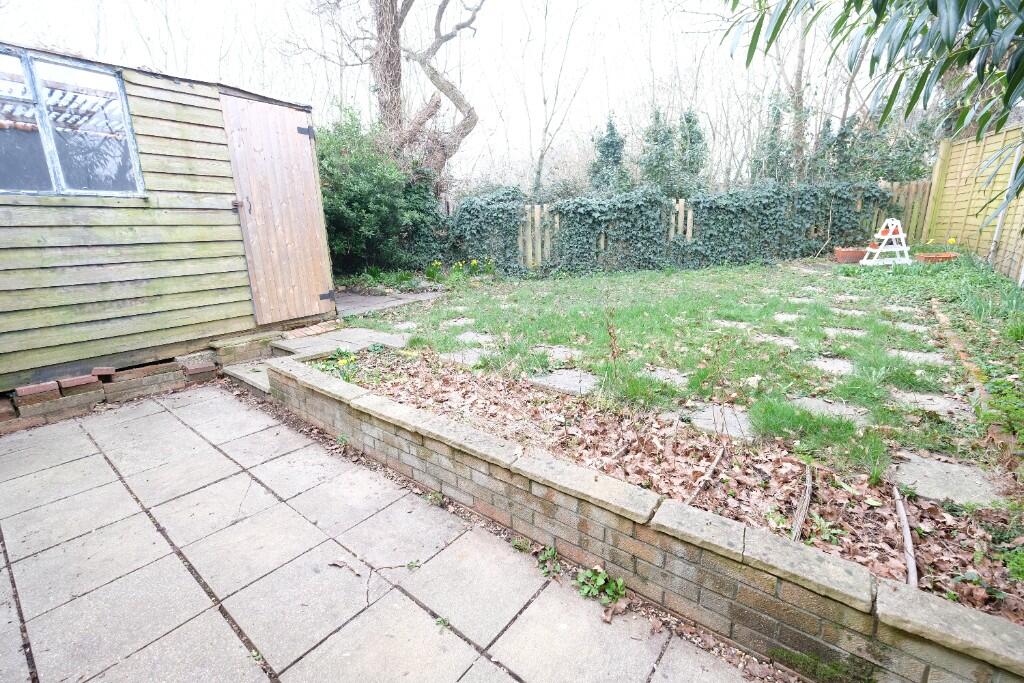 GARDEN 