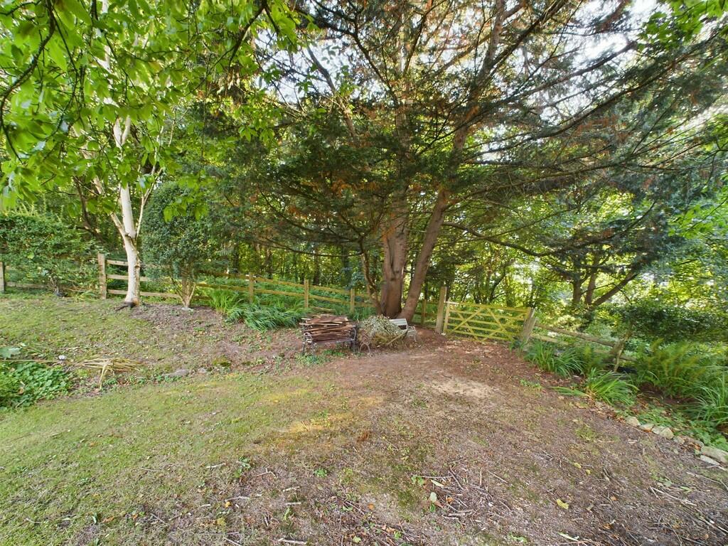 CAM02089G0-PR0325...