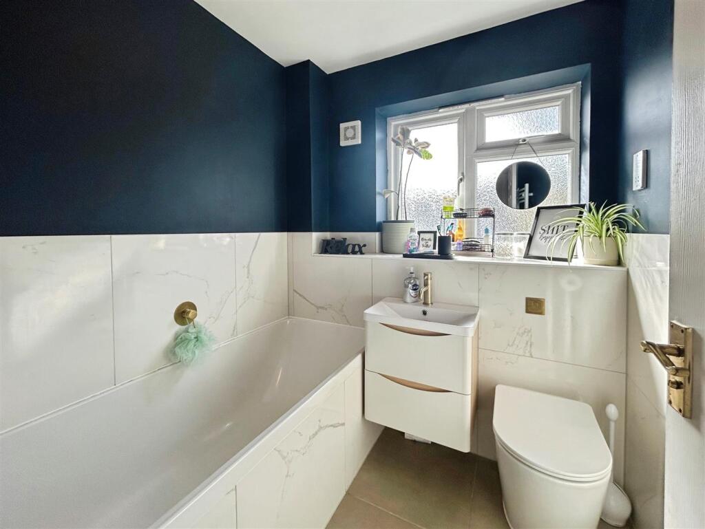 4d3b5983--42AC-BF74-8641415647BE-42182-000021FC30C