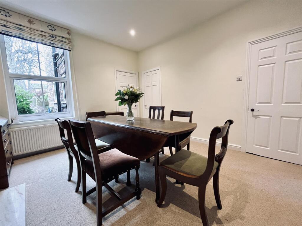 Dining Room Aspect 4