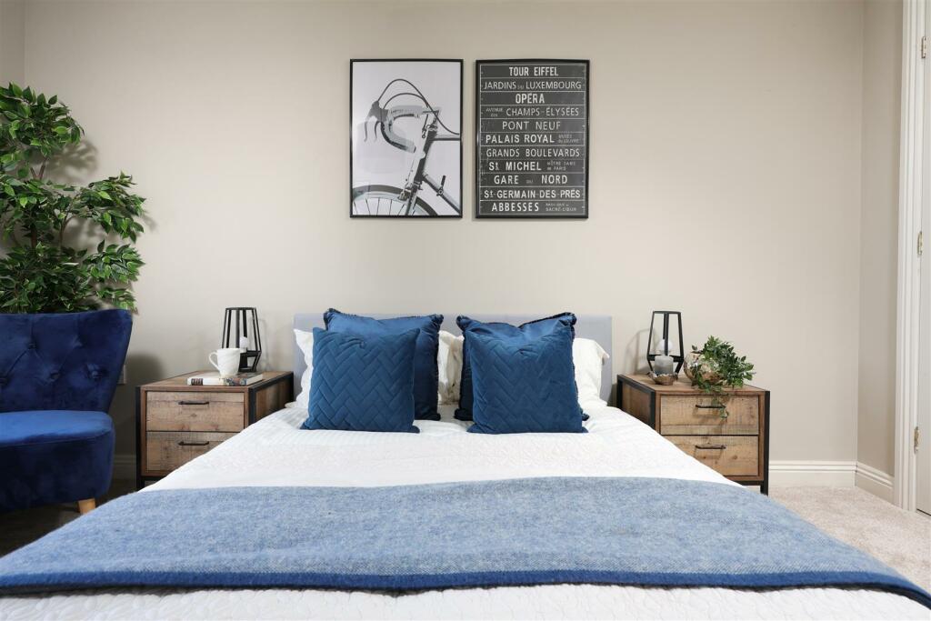 160 Squires Court 18.JPG