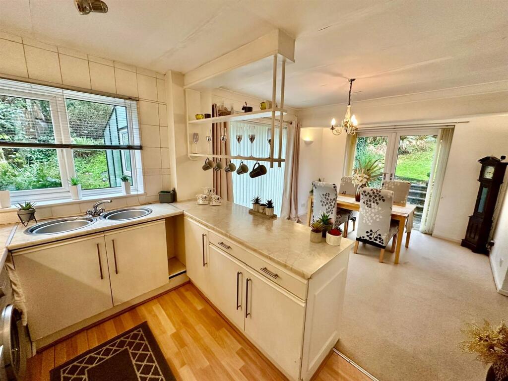 WhatsApp Image 2025-11-14 at 12.13.57_c20f1272.jpg