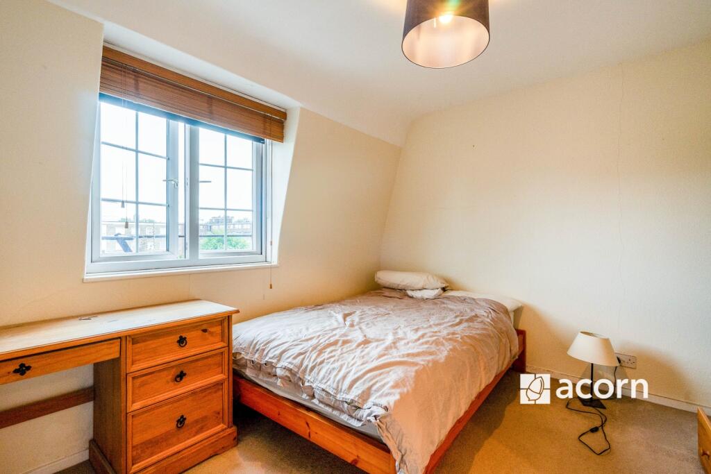 Bedroom 1 (2)