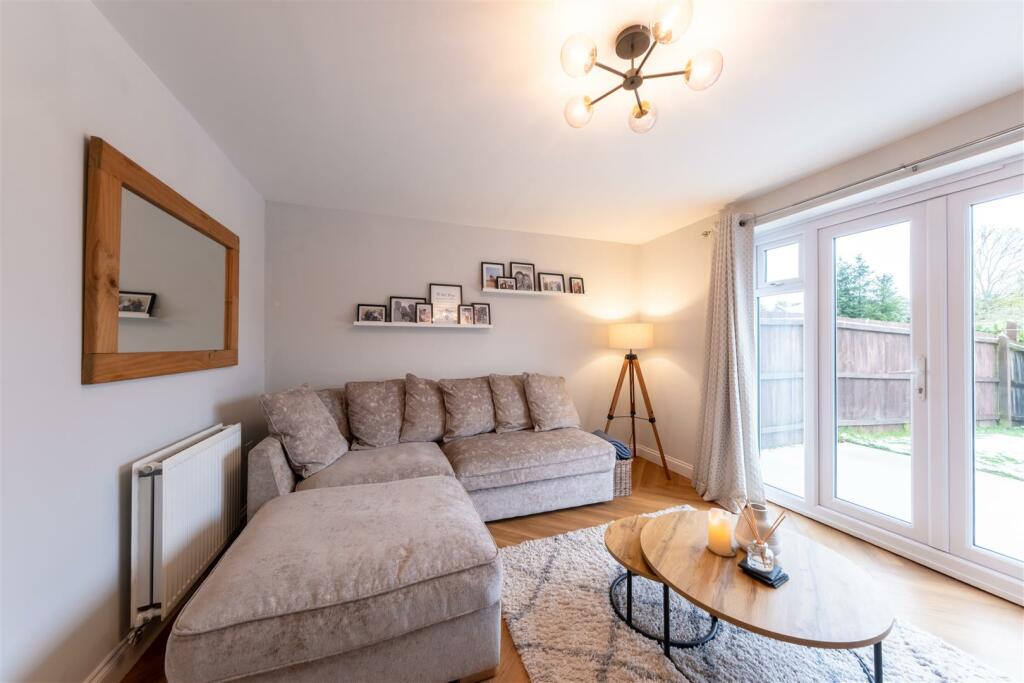 52 Firecrest Way-008.jpg