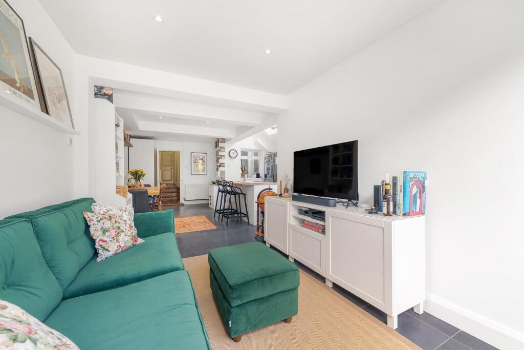 Open Plan Living Area (4).JPG