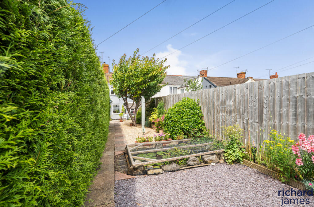 96c52683-4056-475...