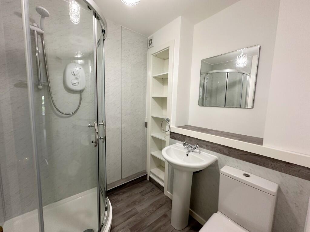 Shower room 