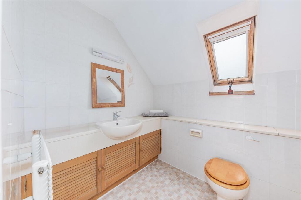 5 Malcolm Crescent Monifieth-7.JPG