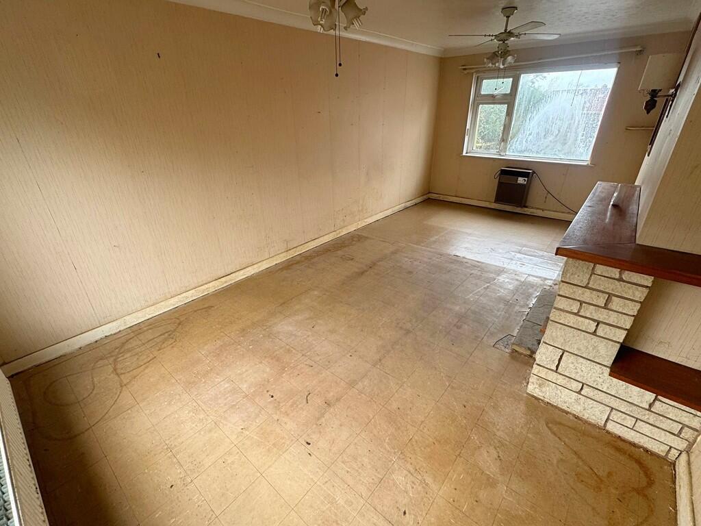 Lounge from hall ...