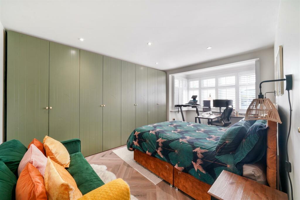 Master Bedroom.jpg