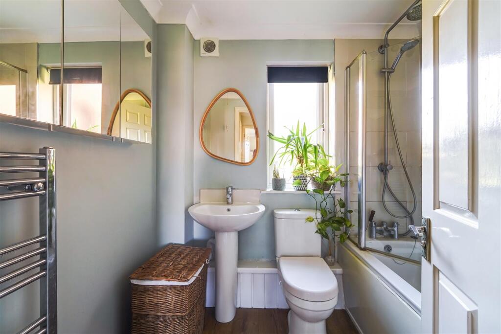 FARRIERS CLOSE (7).jpg