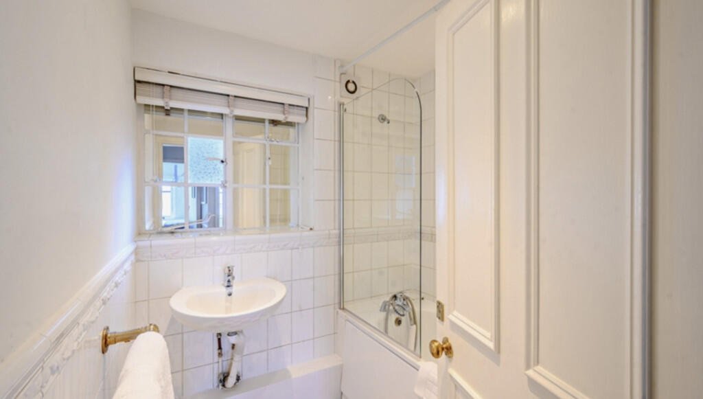 Screenshot 2025-0...