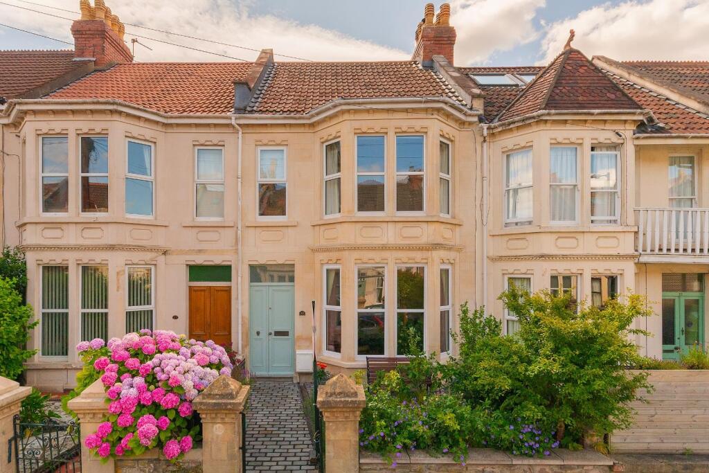 1B9RKE - External C.jpg