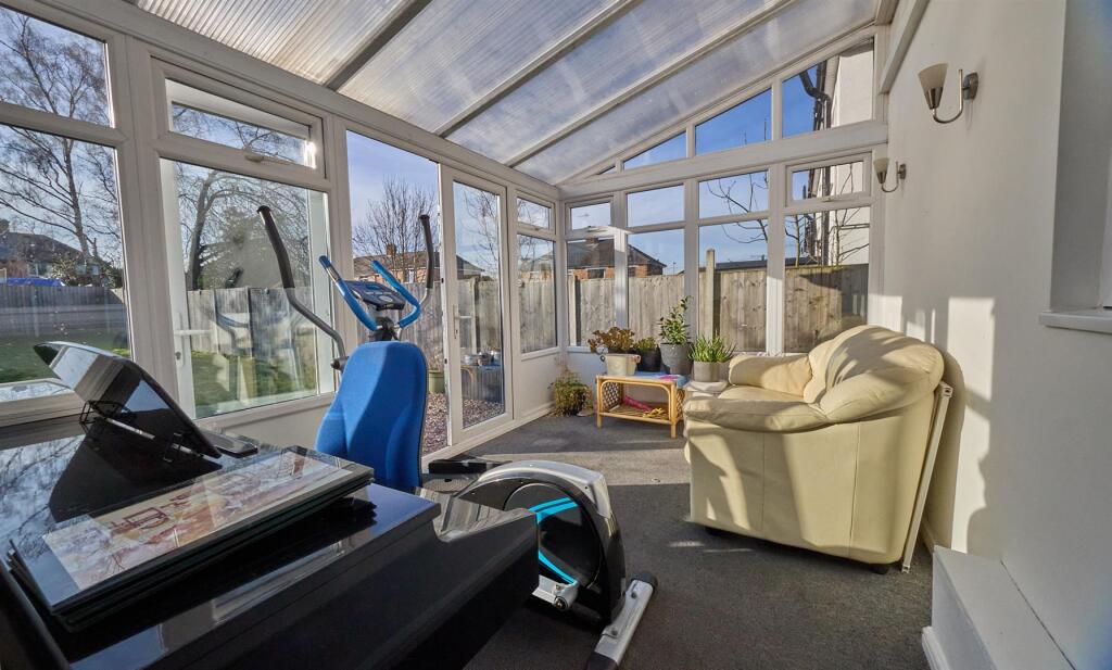 UPVC SUDG CONSERVATORY