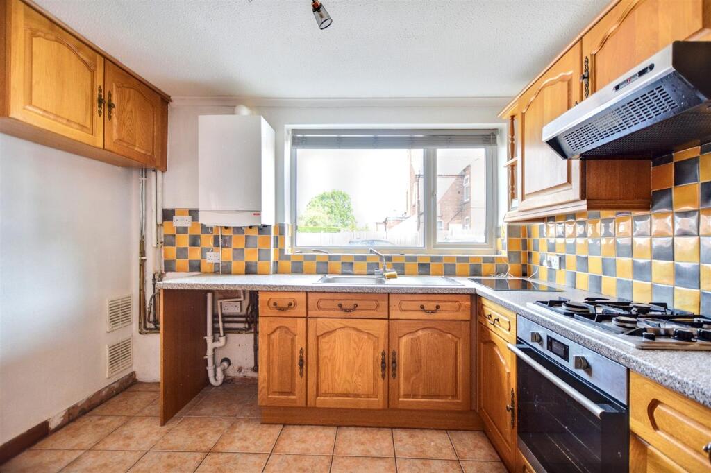 Kitchen_2.jpeg
