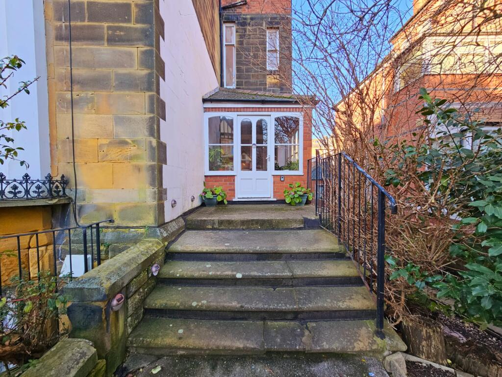 1f056e9a-20ec-4d9d-b576-468201fc9ee5