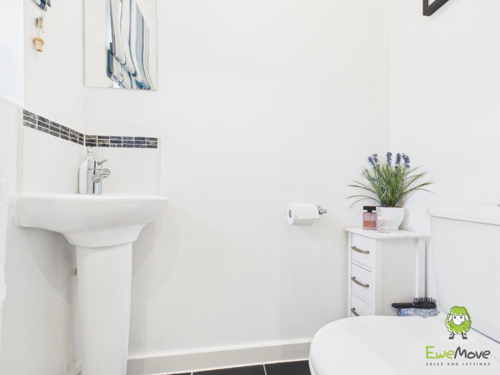 CAM03778G0-PR0174-STILL015