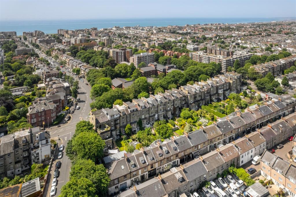 5a Cambridge Grove-26.jpg