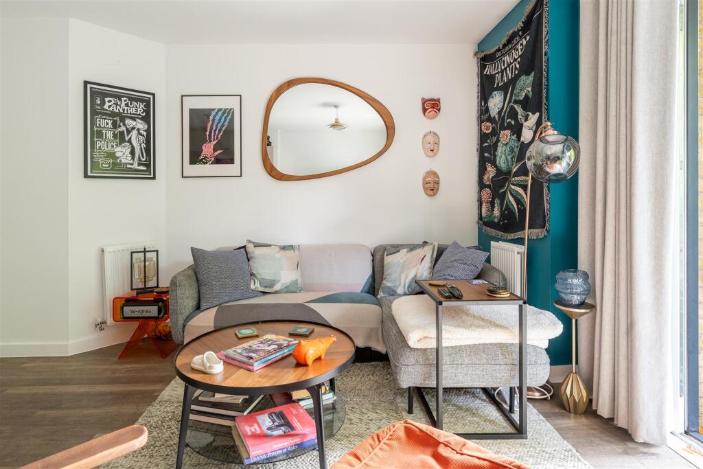 Living-Area-5.jpg