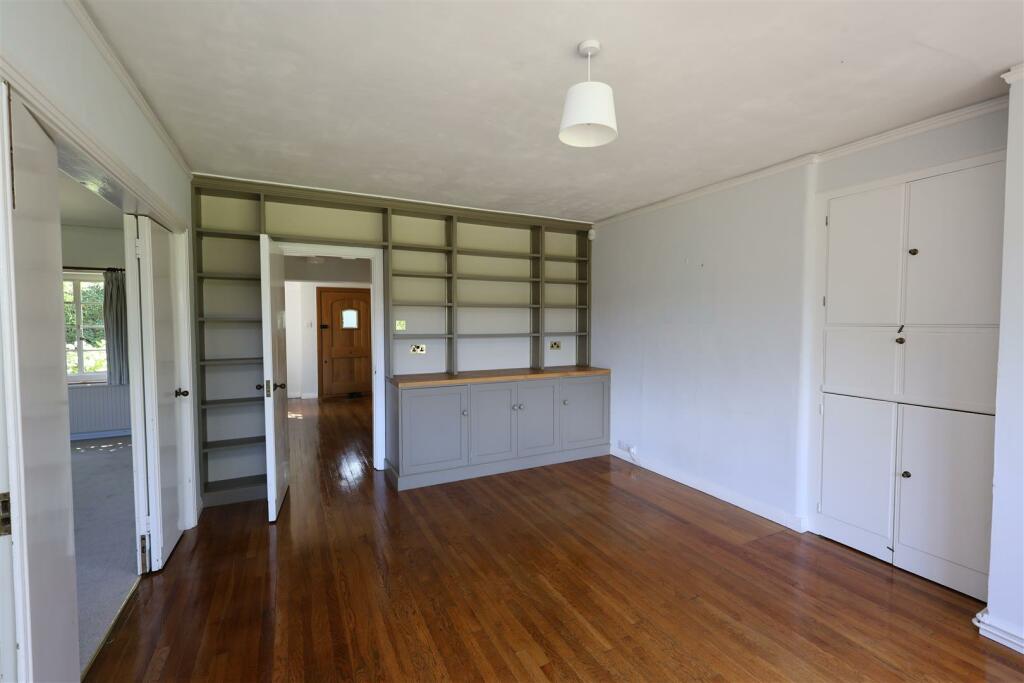 RECEPTION ROOM 2