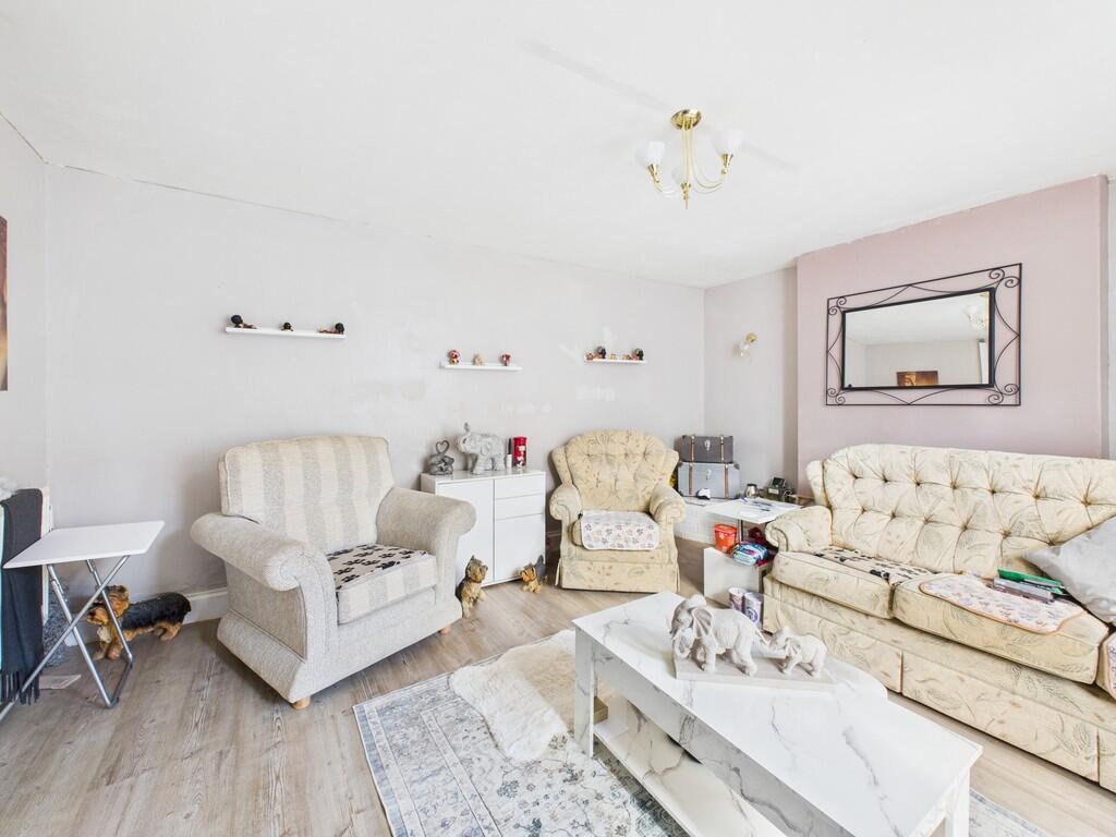 CAM01835G0-PR0295...