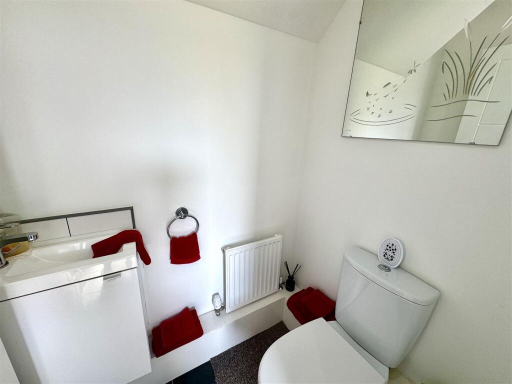 GROUND FLOOR WC
