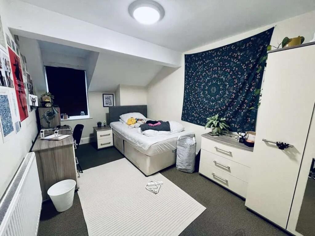 6b_Harcourt_Road