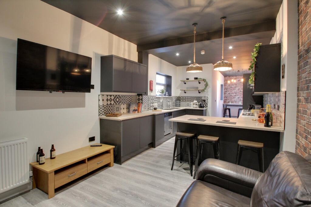 Main kitchen