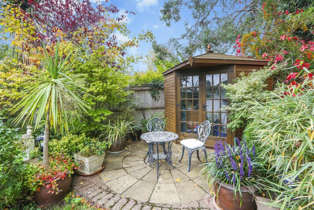 1548903635 -  WESTCOTT WAY, SM2 - 11.jpg