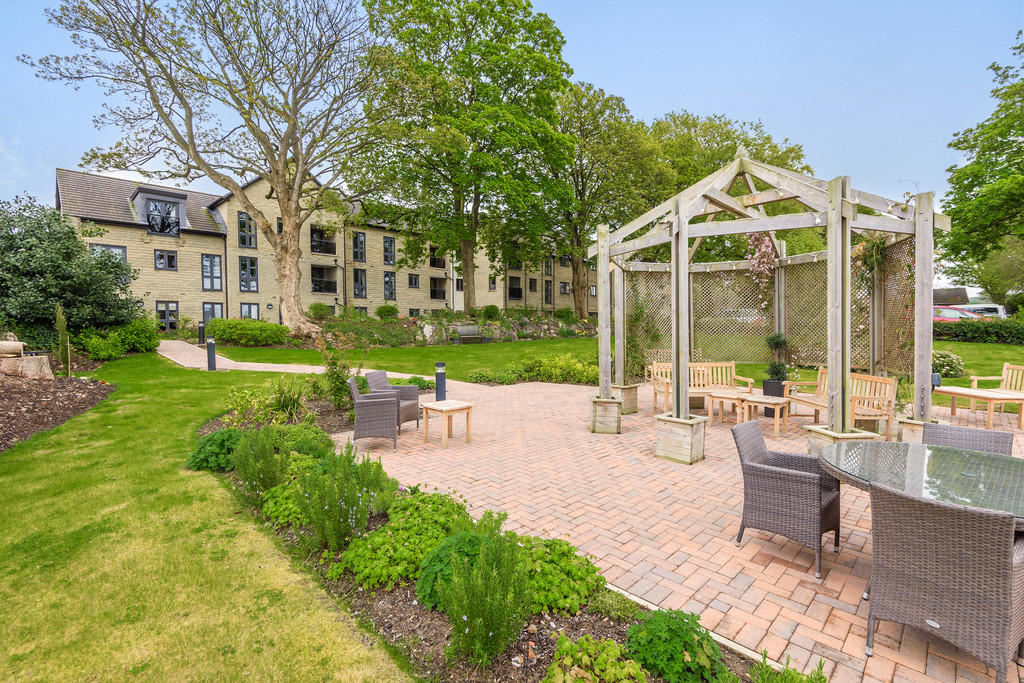 Communal Grounds