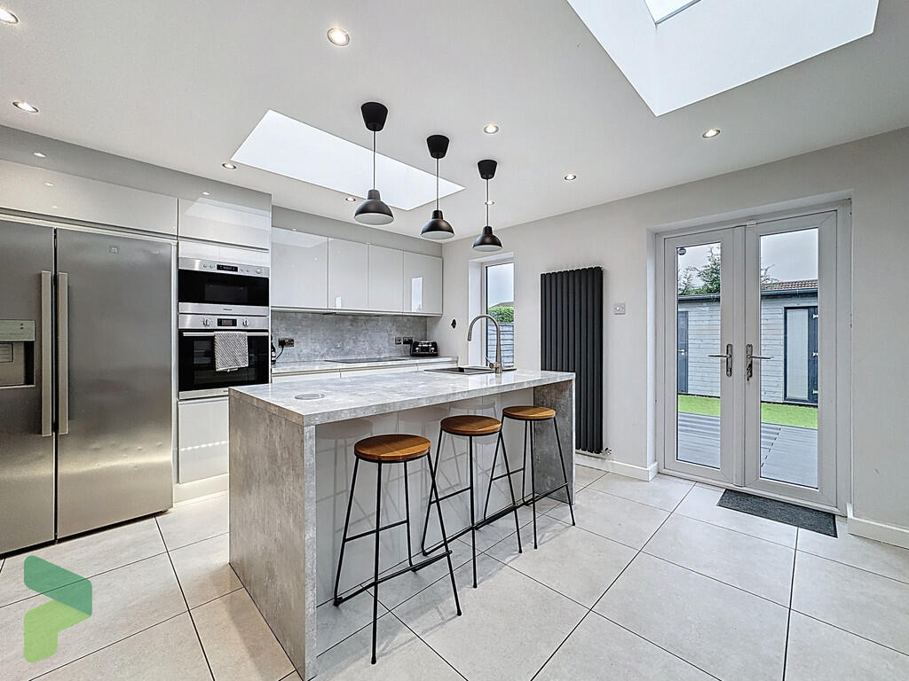 Fitted kitchen