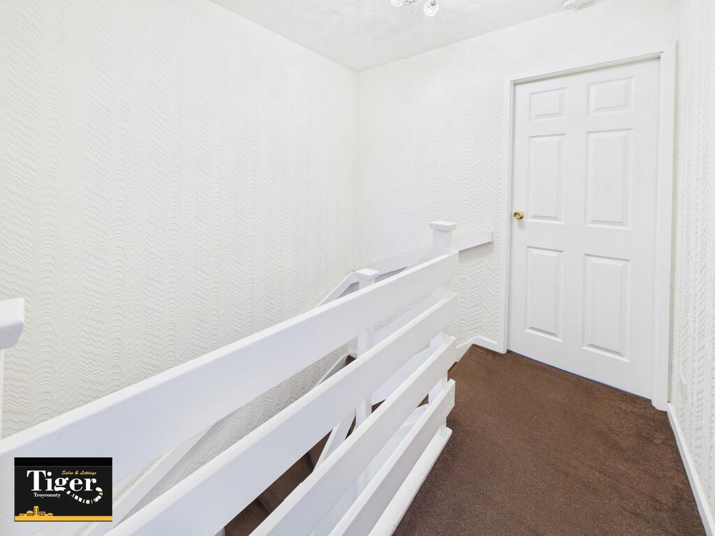 CAM02176G0-PR0739...