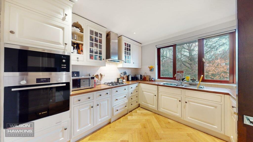 94 Chasewood Park, Sudbury Hill - cwii3GXLElZECFGB