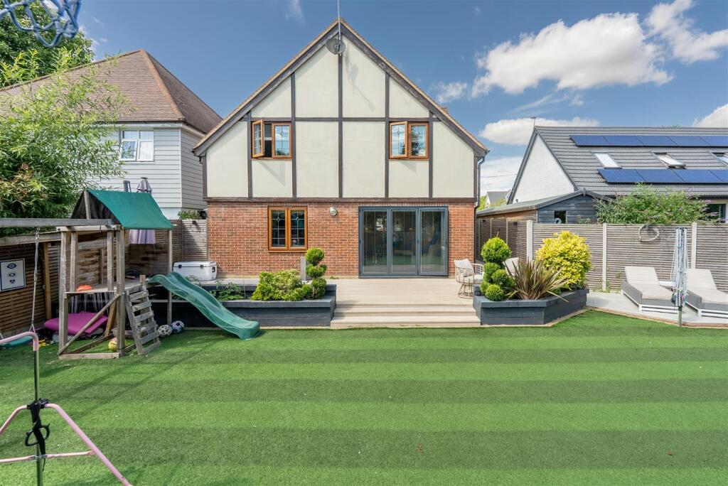 Courtney House-32.jpg