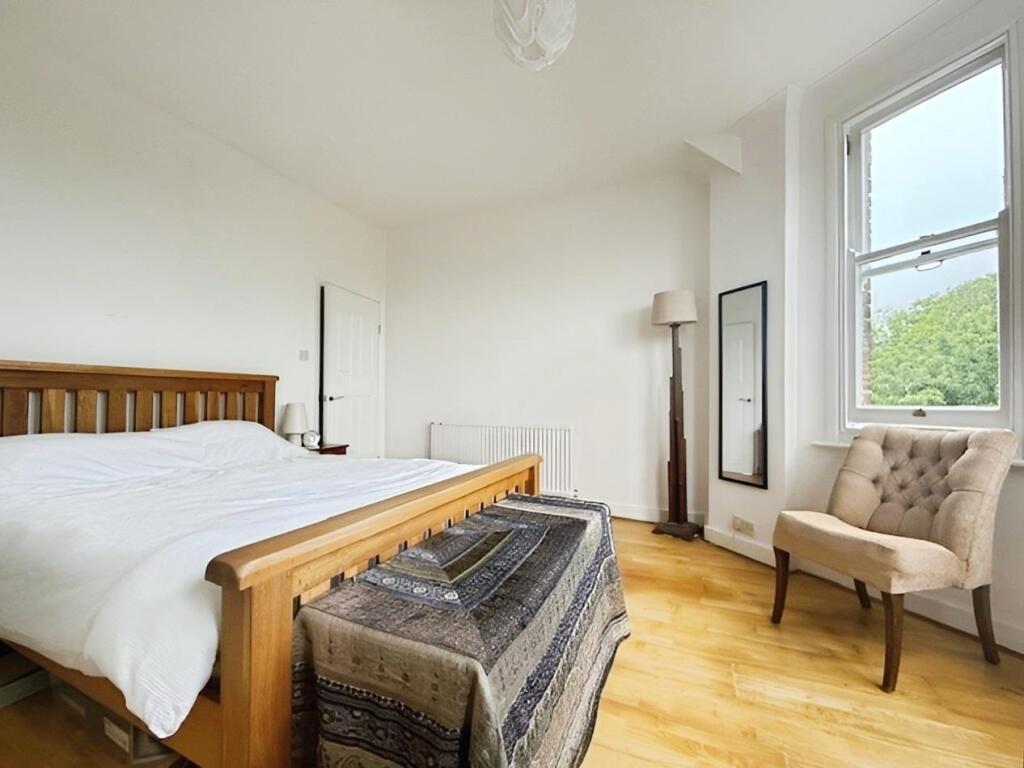808a532a-Bed1.jpg