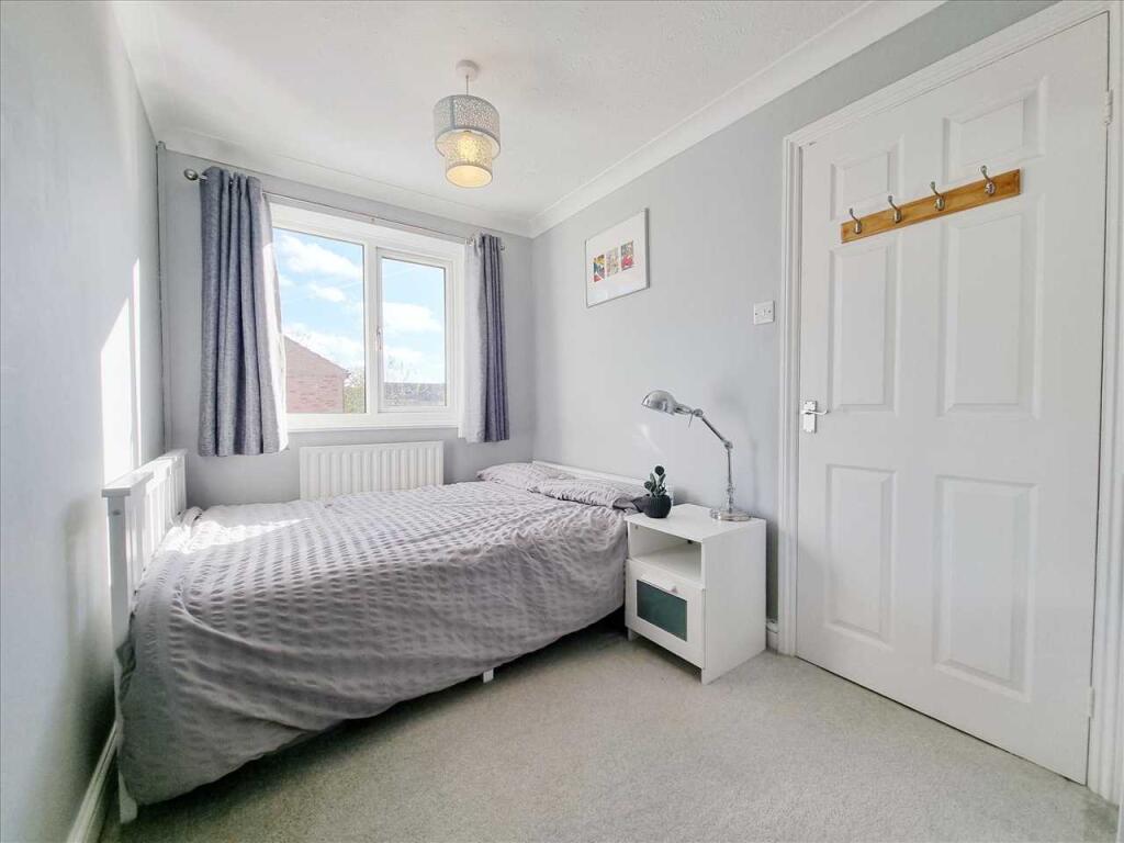 Bedroom 3: