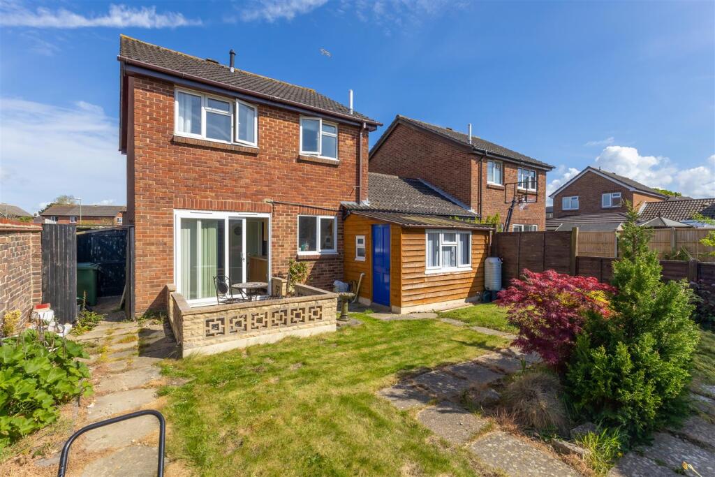 Kestrel Close-20 - t.jpeg