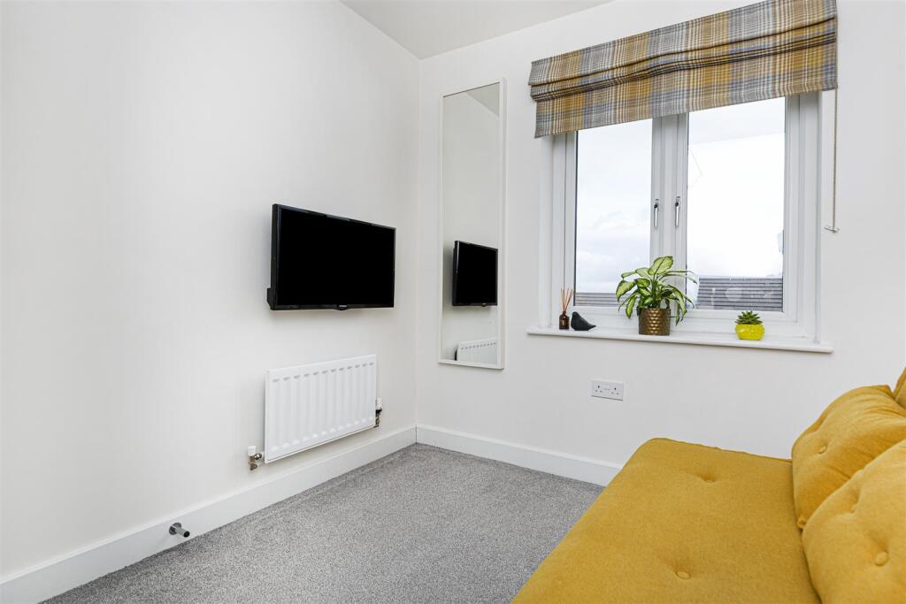 Bramleys Estate Agents - Lapwing Close - Crosland 